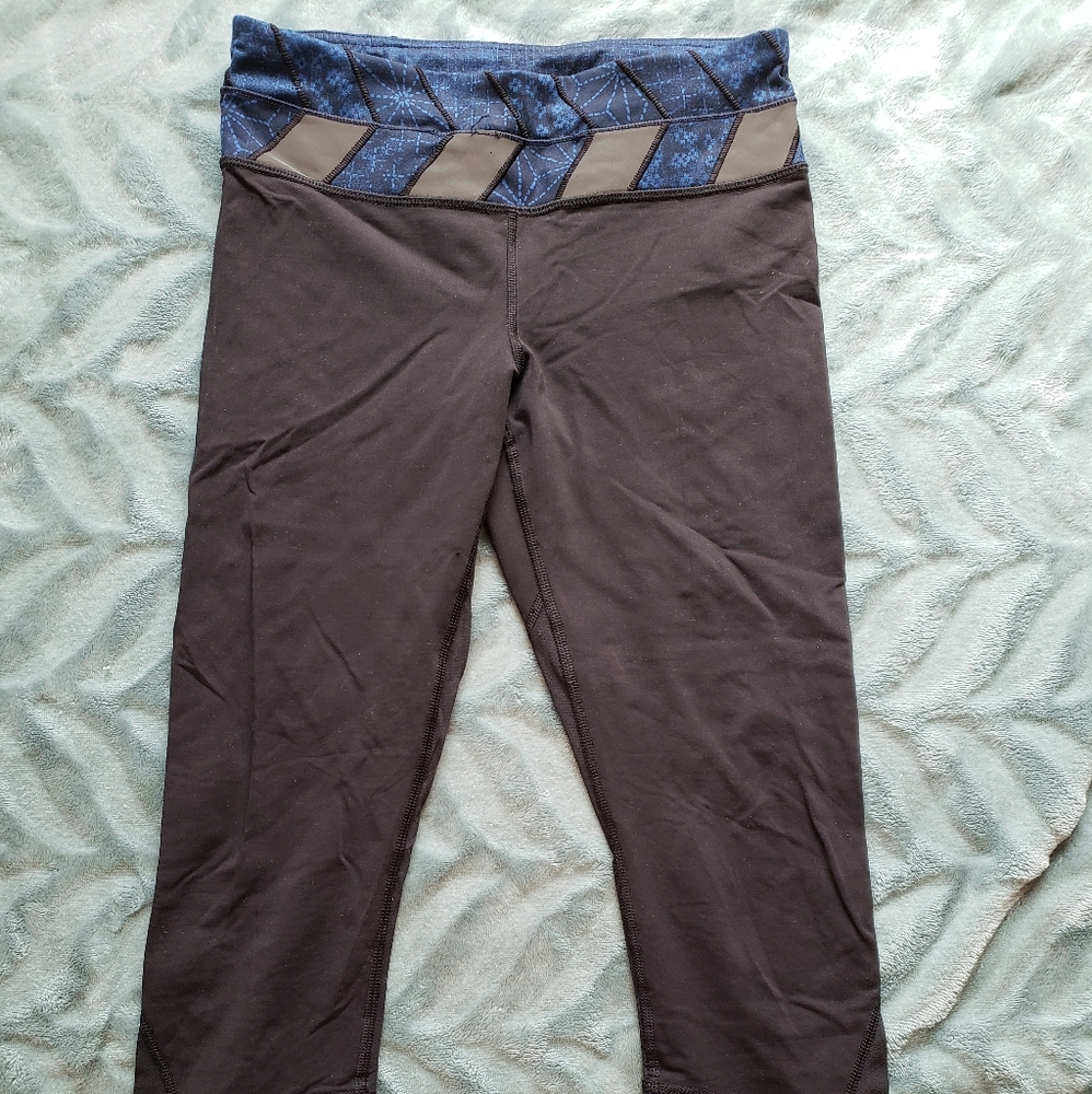 LULULEMON workout leggings